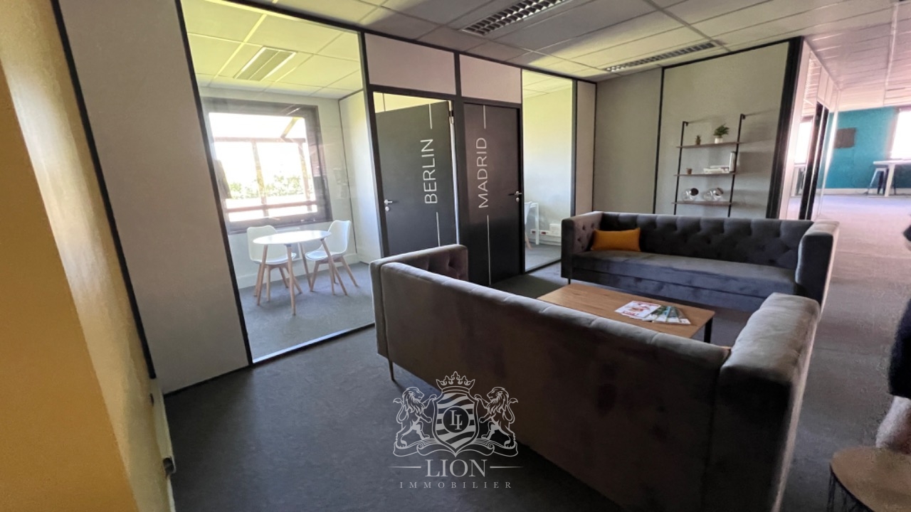 Ensemble de bureaux sur 1600m2 Photo 6 - Le Lion Immobilier