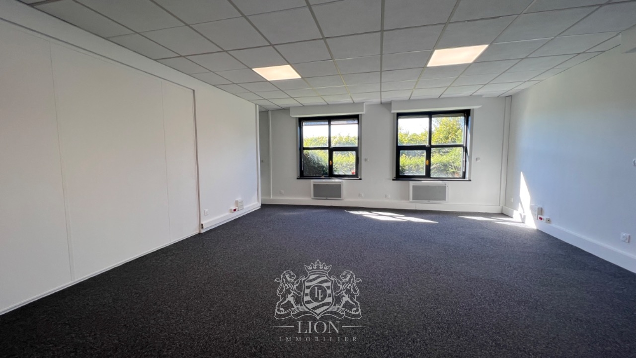 Ensemble de bureaux sur 1600m2 Photo 8 - Le Lion Immobilier