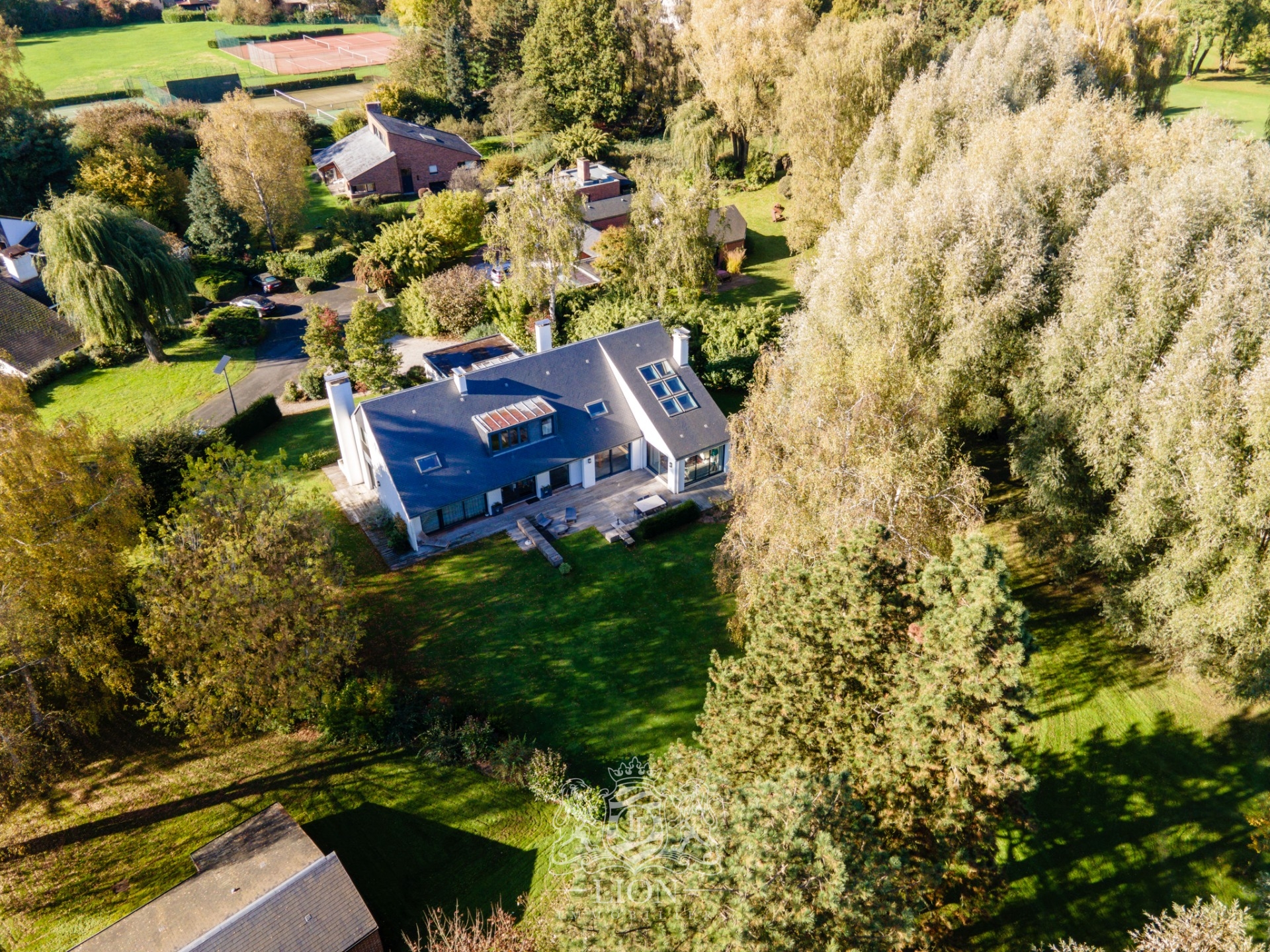 Superbe propriete 1er rang sur le golf de brigode - Le Lion Immobilier