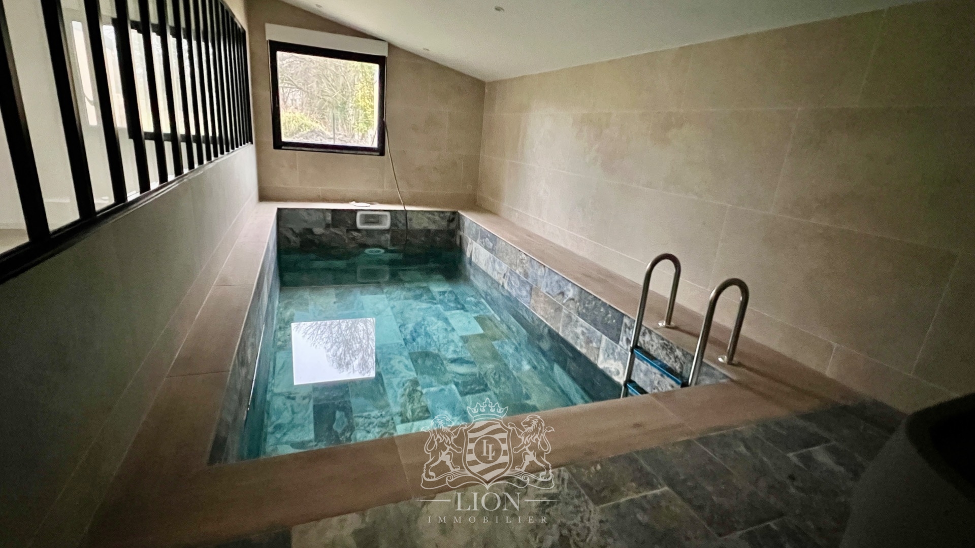 Loft individuel en plain pied avec piscine et jacuzzi Photo 1 - Le Lion Immobilier