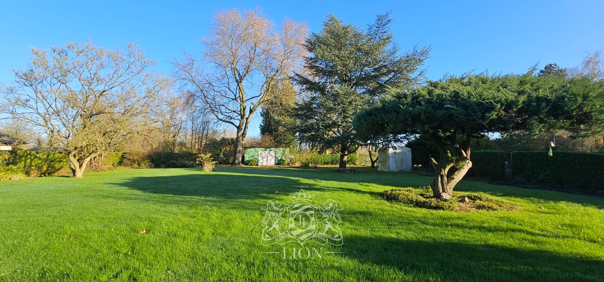 Grande maison sur 2000m de terrain constructible Photo 1 - Le Lion Immobilier