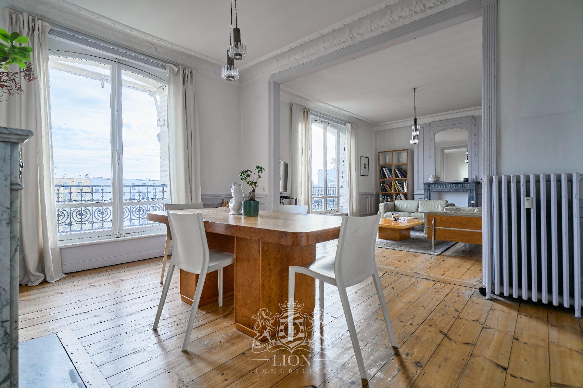 Appartement haussmannien dernier etage parking possible  Photo 2 - Le Lion Immobilier